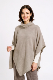 Short Cashmere Poncho - Slim Fit