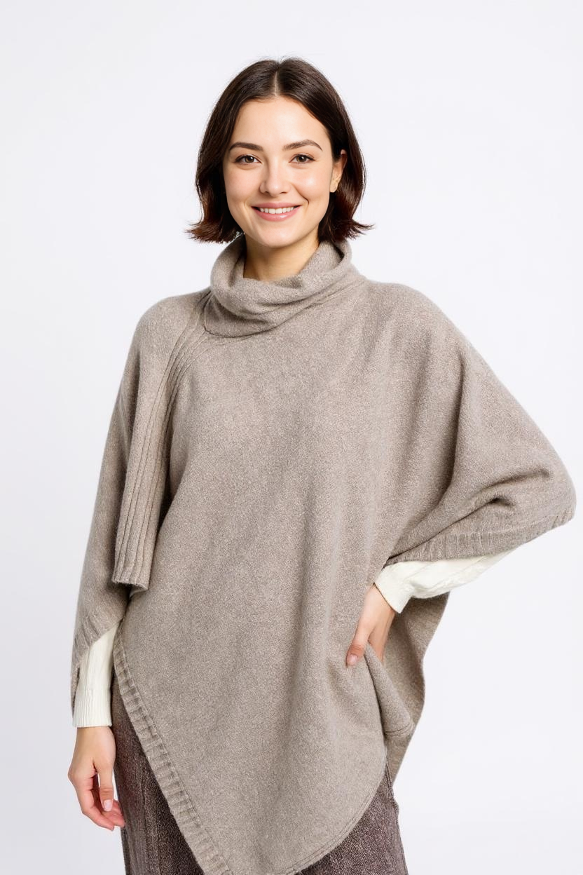 Short Cashmere Poncho - Slim Fit